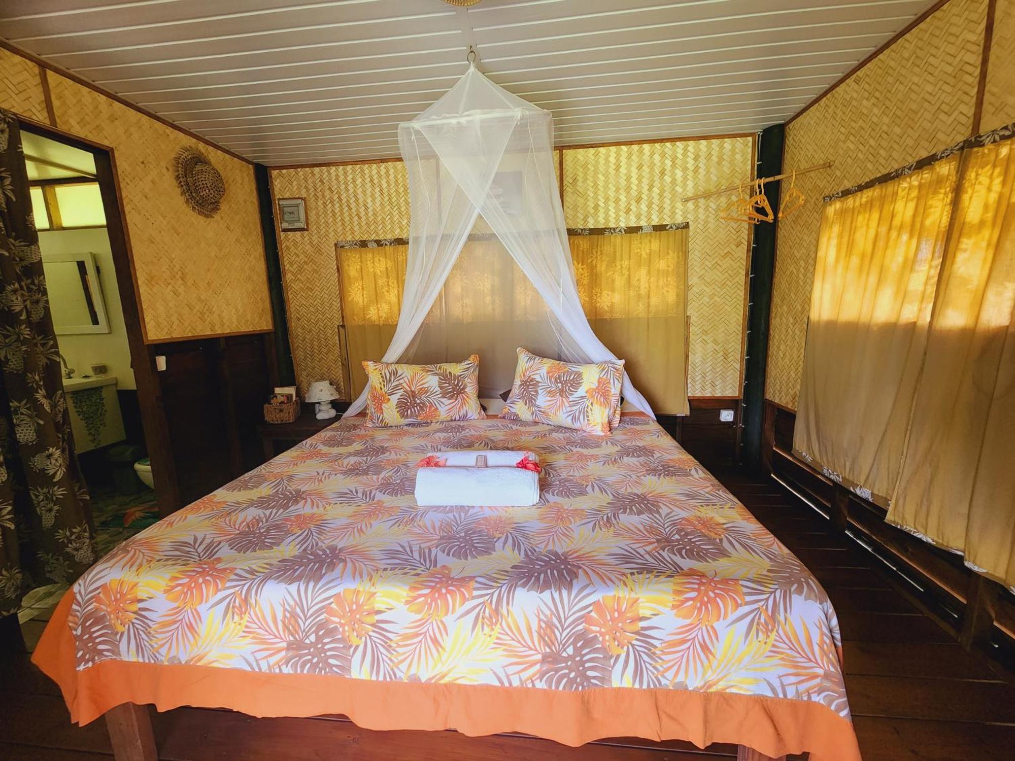 Moanaiti Lodge Maeva エクステリア 写真